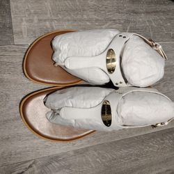 Michael Kors White/Gold Sandals 