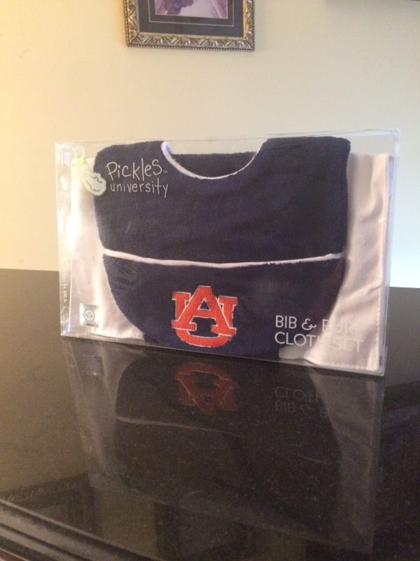 Like new Auburn University plush bib and burp cloth set