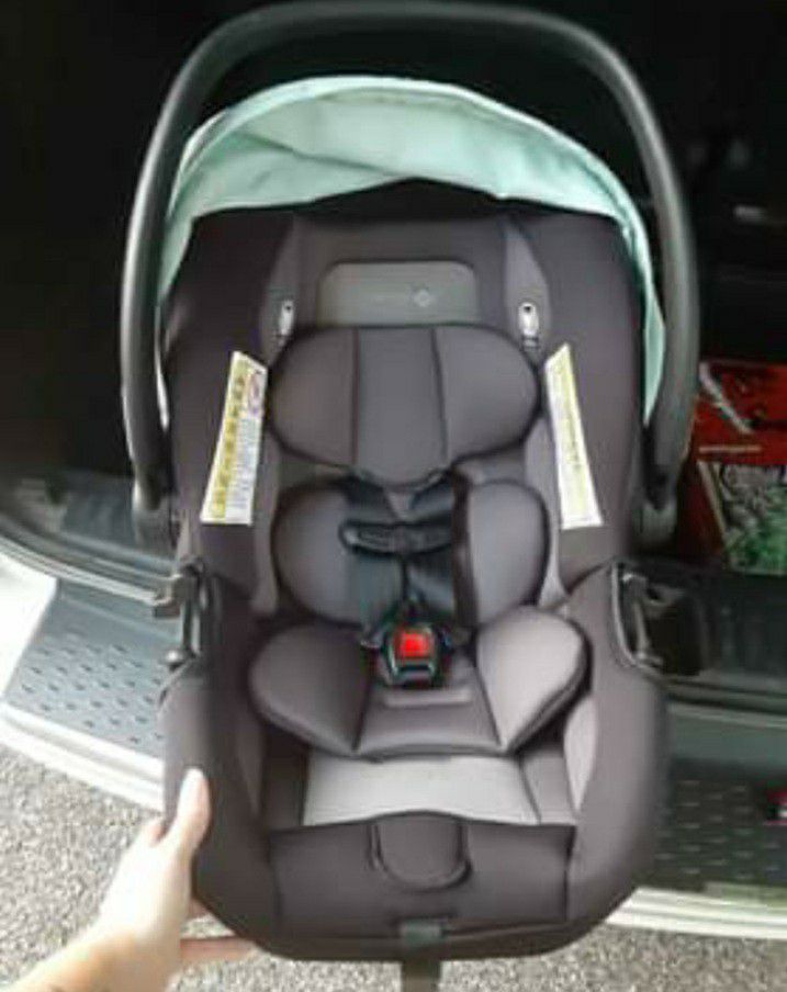 Safety 1st infant car seat