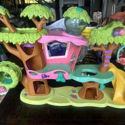 Hasbro LPS Littlest Pet Shop Tree House Magic Motion Playset 2010
