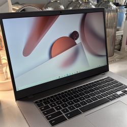 Samsung Chrome book 4