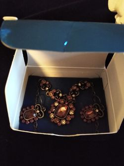 Topaz color pendant gift set