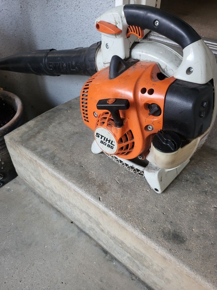 Stihl Gas Leaf Blower BG 86