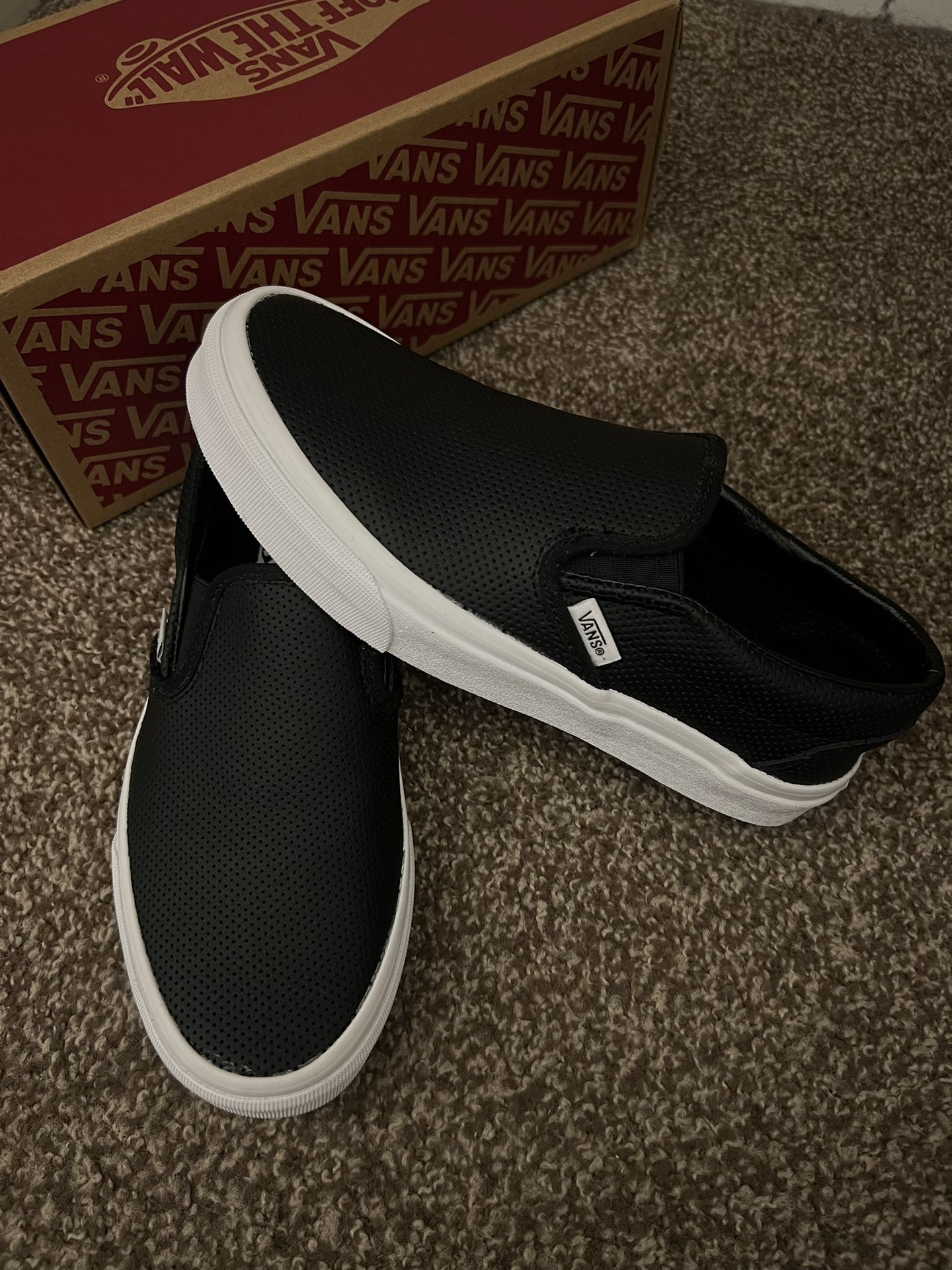 Women’s 7.5 Black Leather Slip On Vans
