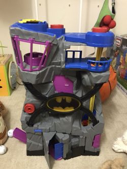 Imaginex DC super friends Bat cave with Batman