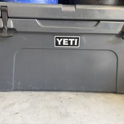 Yeti 65 Cooler