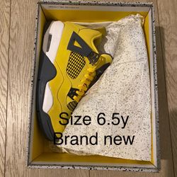 New Jordan 4