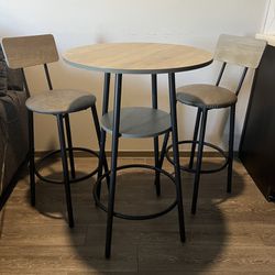 Bar Table And Stools 