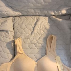 Bras Front Button. Bran New Has Tags 3.