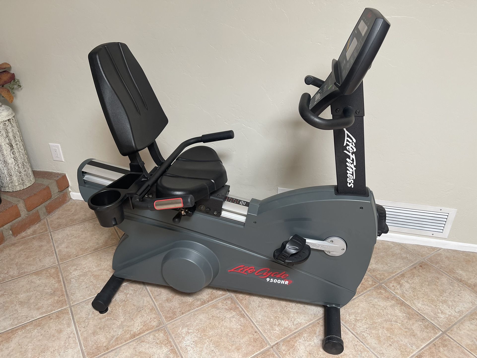 Life fitness Life Cycle Exercise Bike