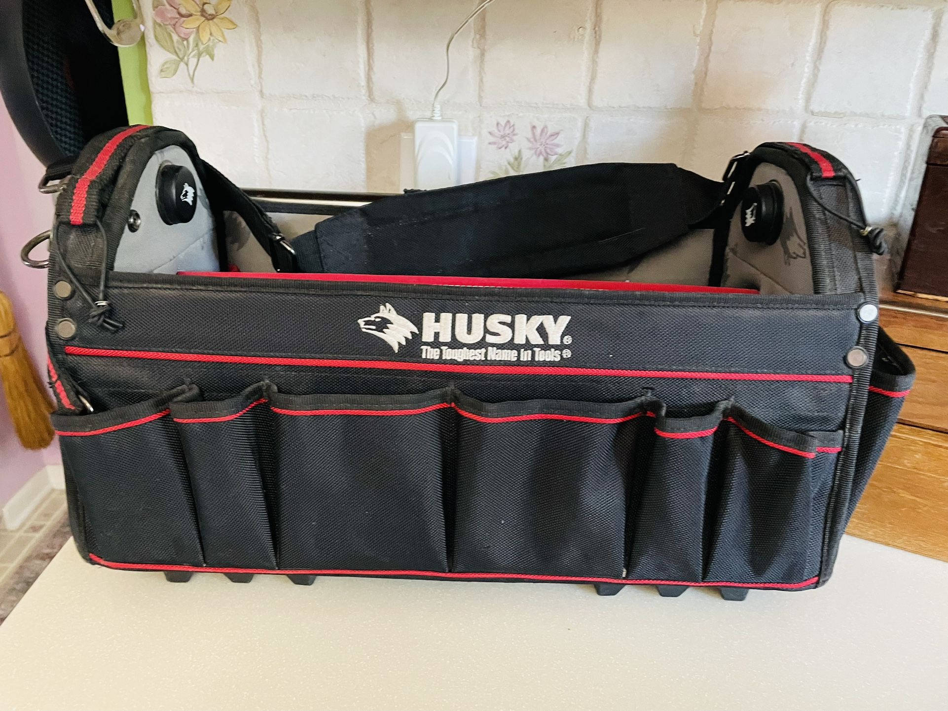 Husky Pro? Tool Bag Heavy Duty 35 Pockets /slots Open Top No Tray