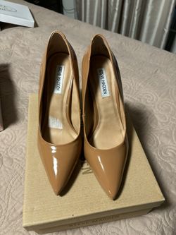 Steve Madden Nude Pumps Size 7