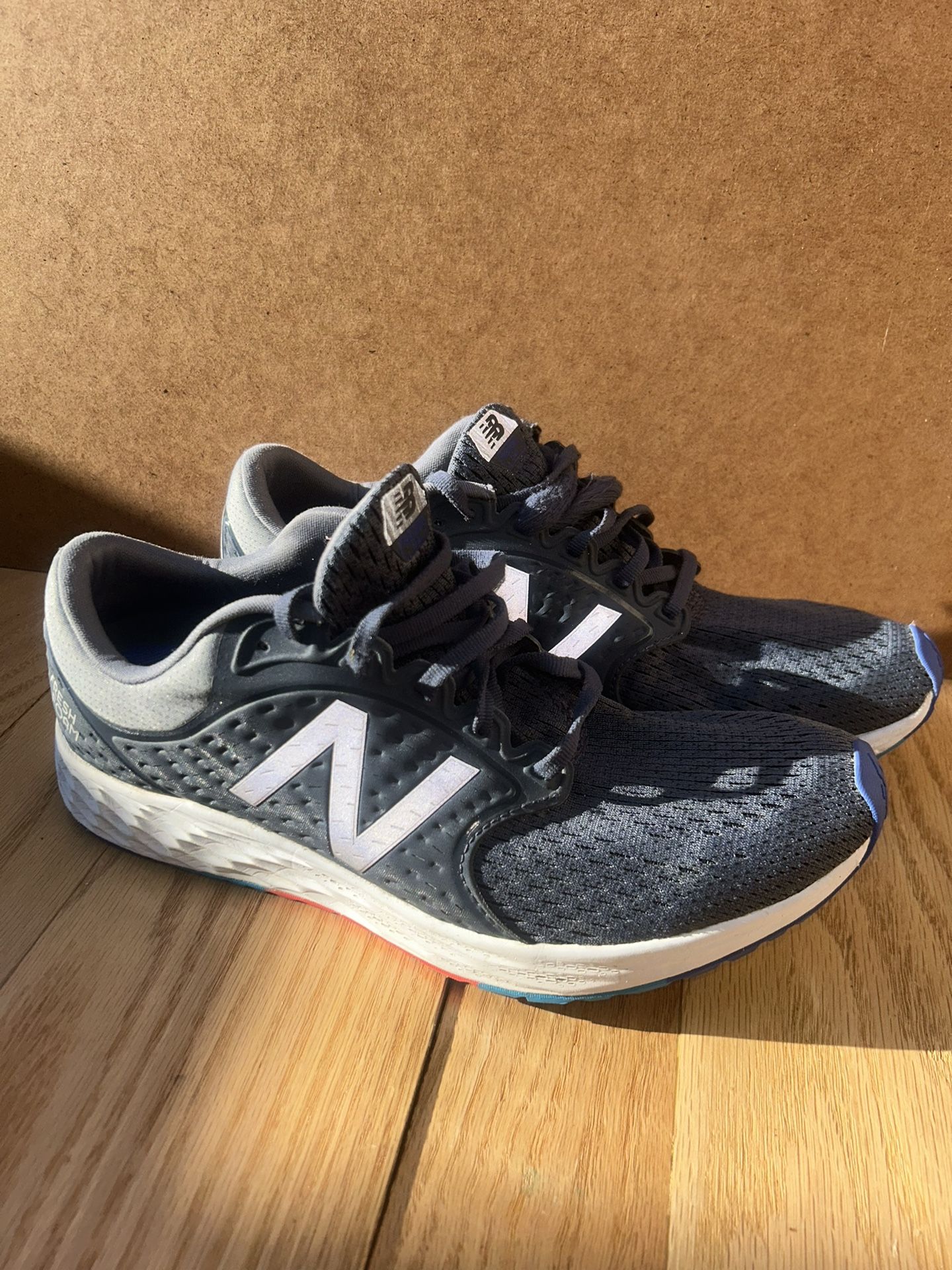 BRAND NEW WOMANS SHOE