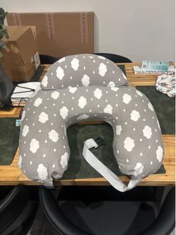 Nursing pillow