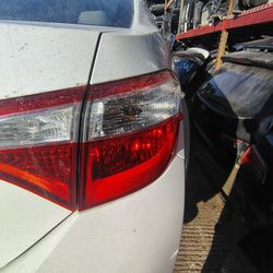 2014-2019 Toyota Corolla 1.8L Taillight Passenger Right Side 