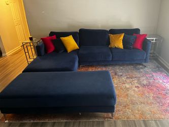 Livingroom furniture MUST GO! Moving!