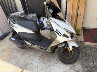 50cc Rapido scooter