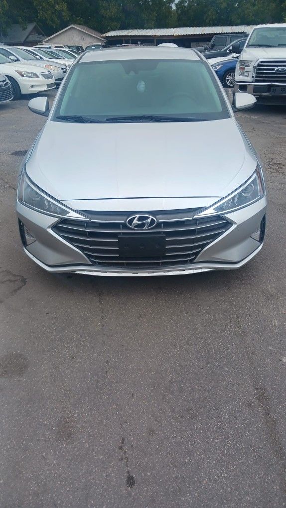 2020 Hyundai Elantra