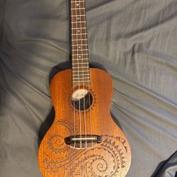 Luna Ukulele 