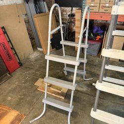 Swimming Pool Ladder 