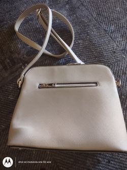 Brand New Pink Leather Purse, Lots Of Interior And Exterior Zippers!