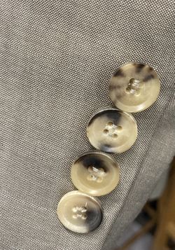 HUGO BOSS 2 Piece Suit Side Vents 4 Button Sleeve - Pasolini Movie Style - TAUPE/TAN 42 R - Worn Gently * Small Alteration *
