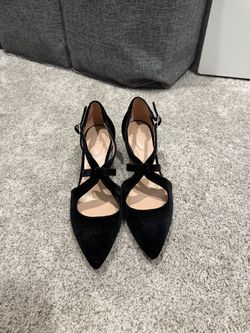 Black Suede Pointed-Toe Heels with Bow Size 5