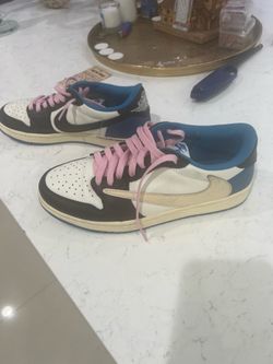Nike Scott