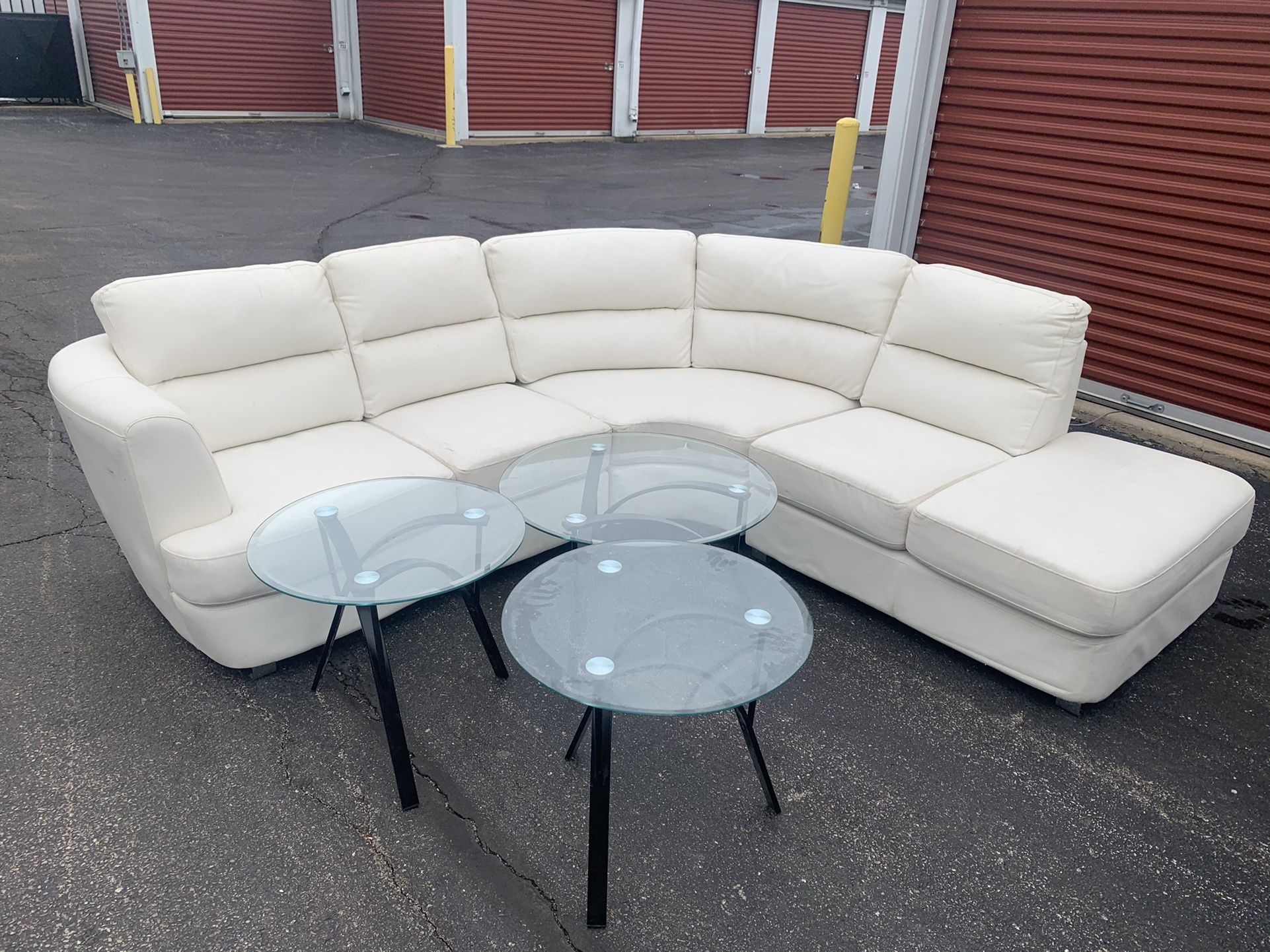 Corner Sectional Sofa & Chaise 