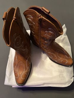 Ladies Cowboy Boots