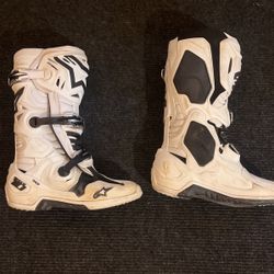  Alpinstars Tech 10 Size 7 Boots