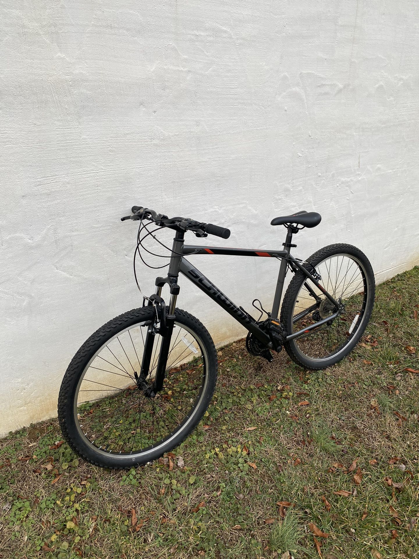New Schwinn Standpoint Mountain Bike
