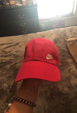 Nike hot pink hat