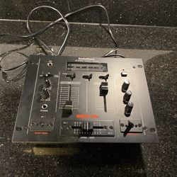 Vintage RadioShack SSM-50 Stereo Music Disco DJ Mixer (Broken START/MUTE Switch)