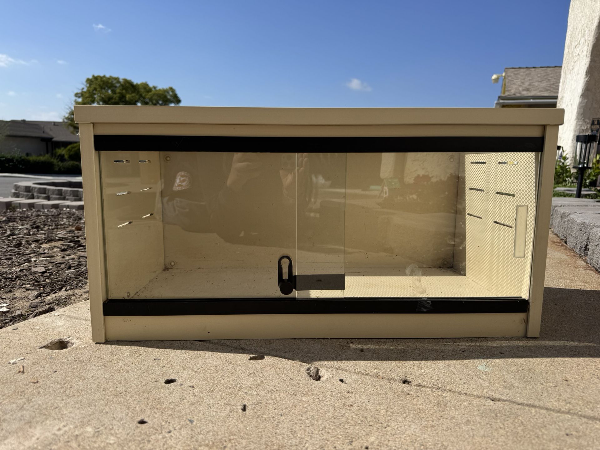 Reptile Pet Enclosure “SMALL” With Sliding Glass Doors, And Lift Top