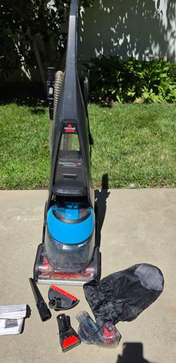 Bissell Shampouer with attachments