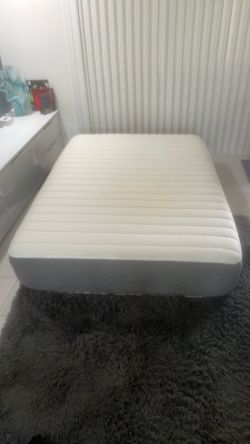 White Quilted Mattress with memory foam