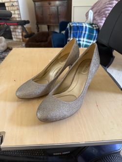 Bandolino Silver/gold Glitter Pumps