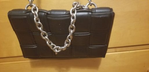 Forever 21 Black Quilted Shoulder Bag With Silver Chain Strap