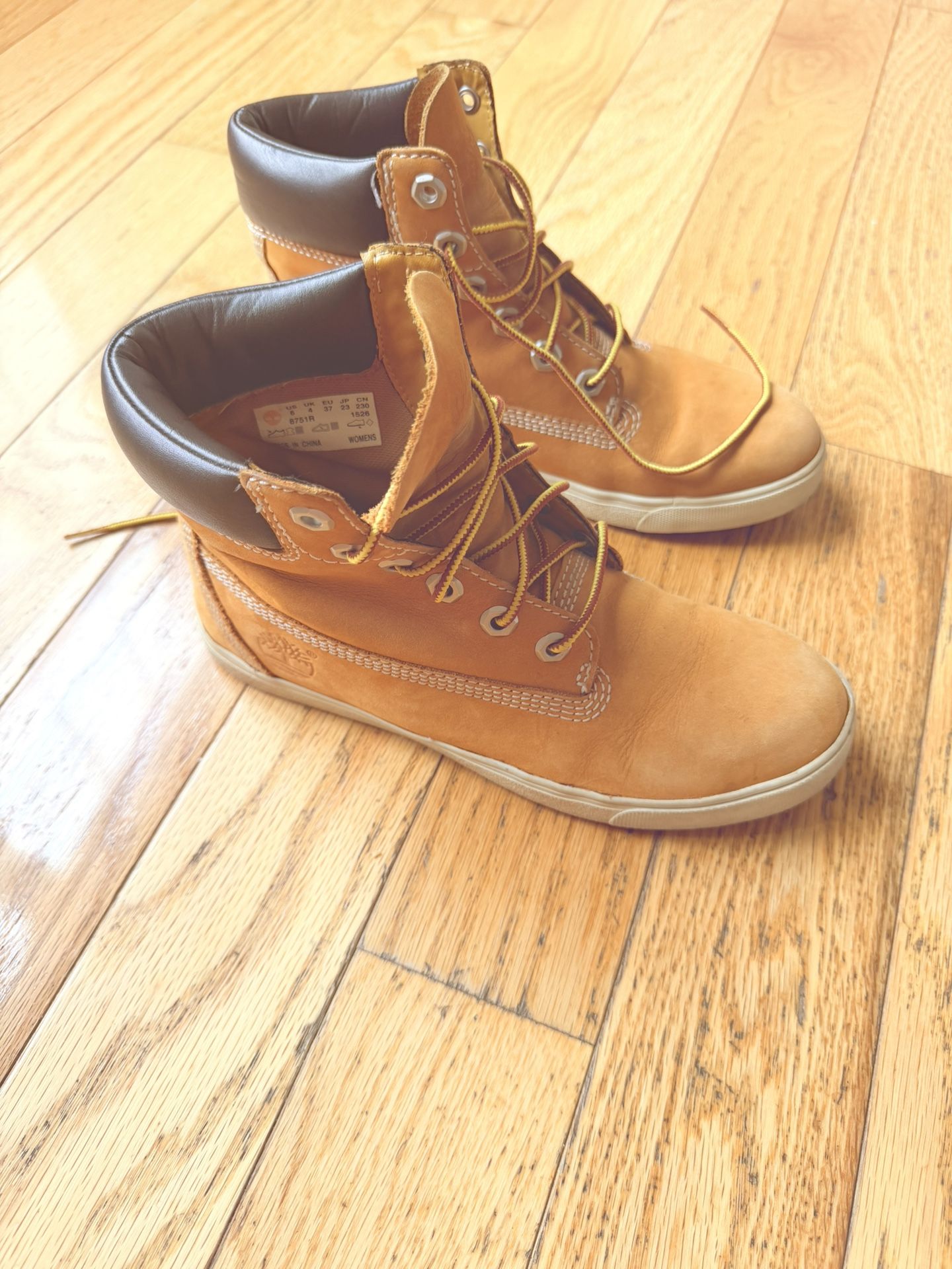 Timberland Shoes Size 6 