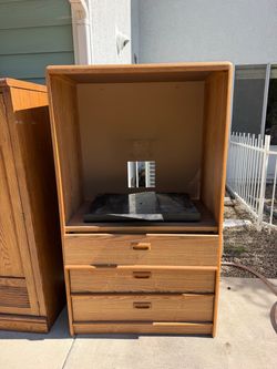 Storage cabinet