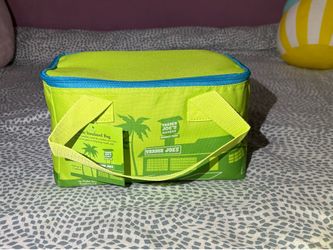 Trader Joe's Limited Edition Mini Insulated Cooler Bag - Lime Green & Teal Storefront