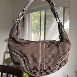 coach mini hobo shoulder bag in chocolate brown (2006) 🍫🤎