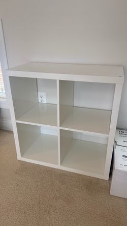 Free - 2x2 Cube Storage Unit