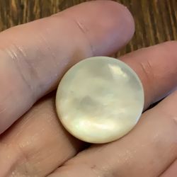 Antique mother of pearl round brooch, 1 inch long