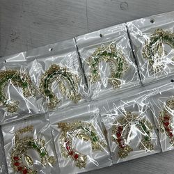 Set of 12 x VIRGIN MARY COLORFUL HORSESHOE PENDANT NECKLACE 4”