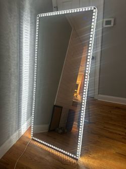 Marilyn Illuminated Rectangular Wall Mirror - 40", Chrome