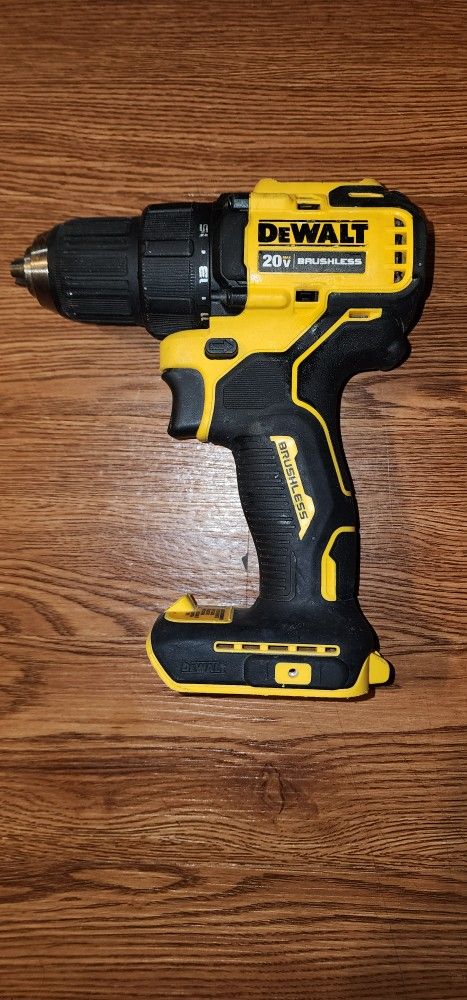 DeWalt 20v Atomic Drill. 1/2 Chuck