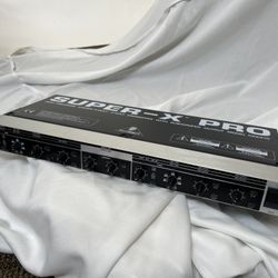 Behringer Super-X Pro CX2310 V2 Multi-channel Crossover with Subwoofer Output