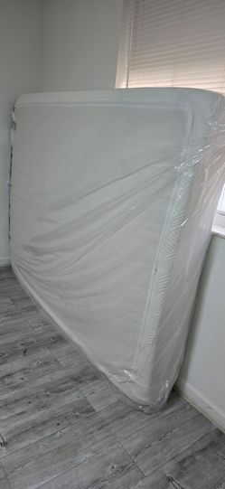 Queen mattress